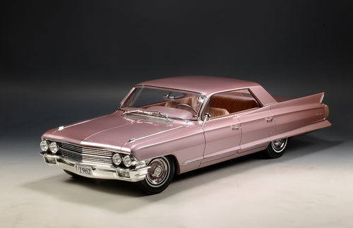1962 Cadillac Sedan de Ville (1:18)
